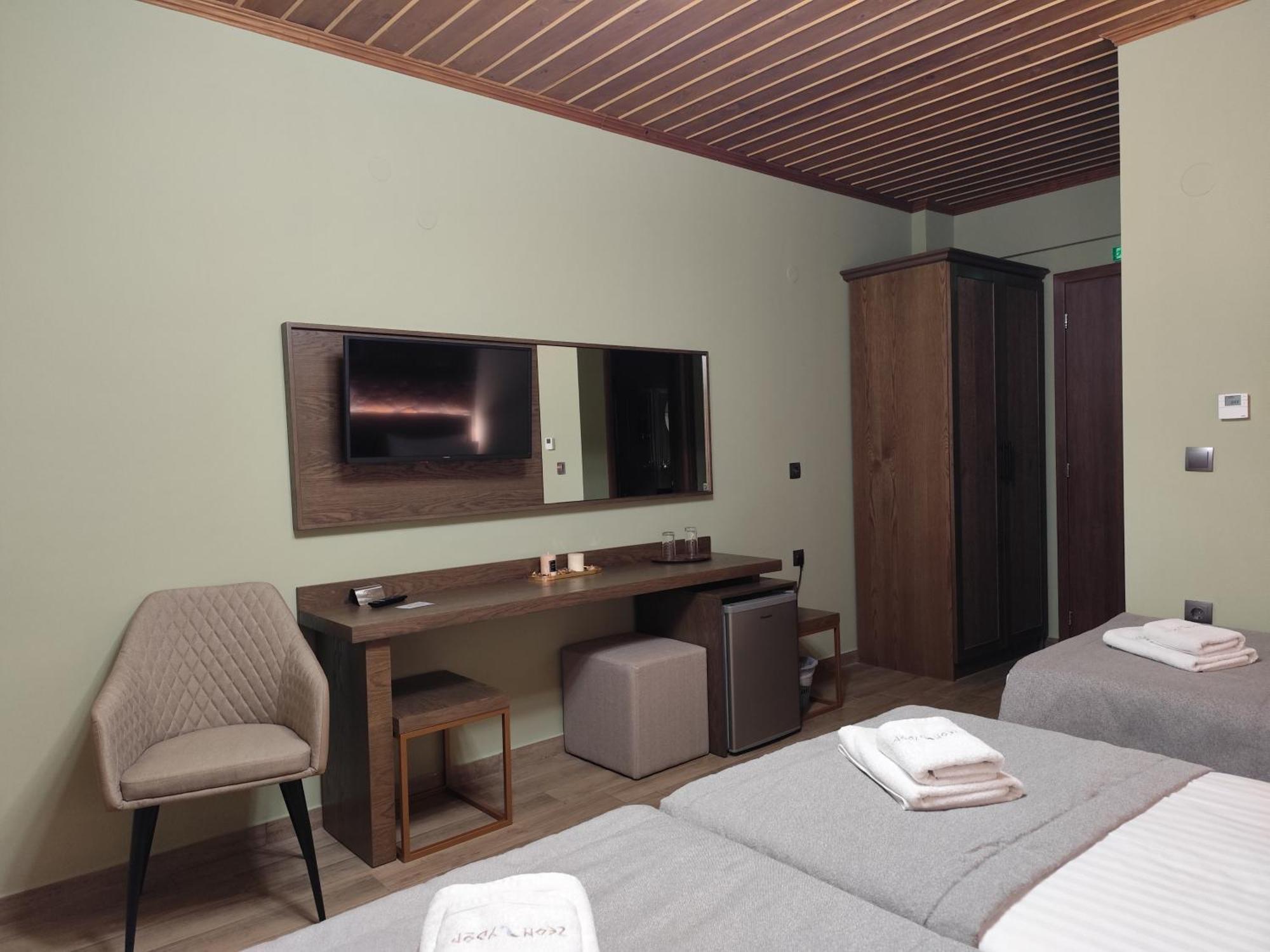 Ζέον Ύδωρ Otel Órma Dış mekan fotoğraf