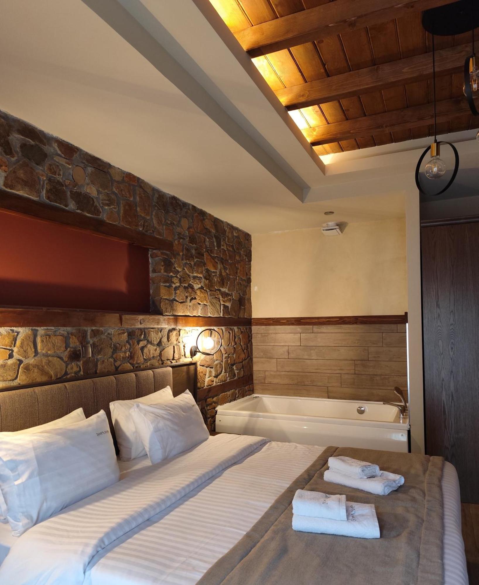 Ζέον Ύδωρ Otel Órma Dış mekan fotoğraf